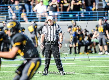 Thumbnail 3 in Skyline vs. Klein Oak (UIL 6A Division I Region II Quarterfinal) photogallery.