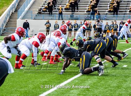 Thumbnail 1 in Skyline vs. Klein Oak (UIL 6A Division I Region II Quarterfinal) photogallery.