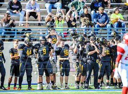 Thumbnail 2 in Skyline vs. Klein Oak (UIL 6A Division I Region II Quarterfinal) photogallery.