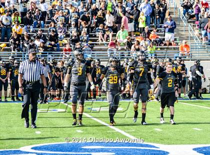 Thumbnail 1 in Skyline vs. Klein Oak (UIL 6A Division I Region II Quarterfinal) photogallery.