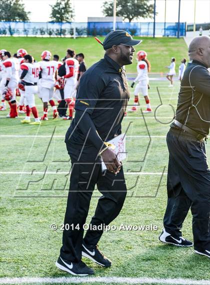 Thumbnail 2 in Skyline vs. Klein Oak (UIL 6A Division I Region II Quarterfinal) photogallery.