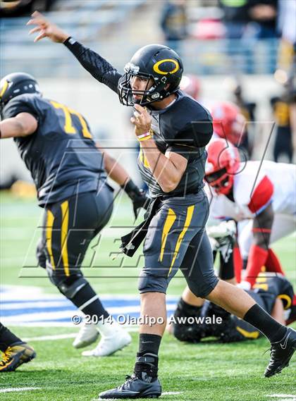 Thumbnail 2 in Skyline vs. Klein Oak (UIL 6A Division I Region II Quarterfinal) photogallery.