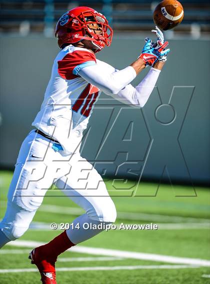 Thumbnail 1 in Skyline vs. Klein Oak (UIL 6A Division I Region II Quarterfinal) photogallery.