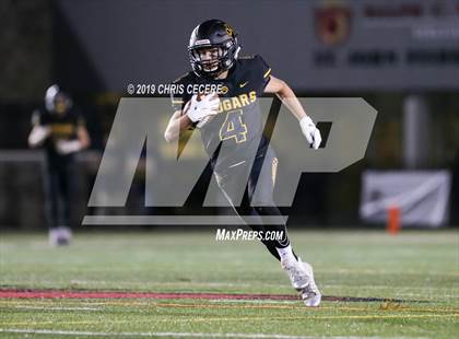 Thumbnail 3 in Livonia vs. Honeoye Falls-Lima (Section 5 Class B Final) photogallery.
