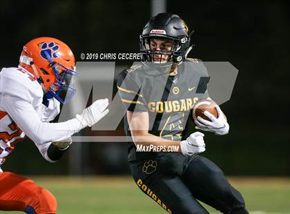 Thumbnail 2 in Livonia vs. Honeoye Falls-Lima (Section 5 Class B Final) photogallery.