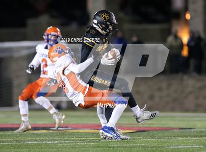 Thumbnail 1 in Livonia vs. Honeoye Falls-Lima (Section 5 Class B Final) photogallery.