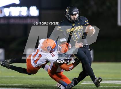 Thumbnail 3 in Livonia vs. Honeoye Falls-Lima (Section 5 Class B Final) photogallery.