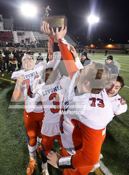 Thumbnail 3 in Livonia vs. Honeoye Falls-Lima (Section 5 Class B Final) photogallery.