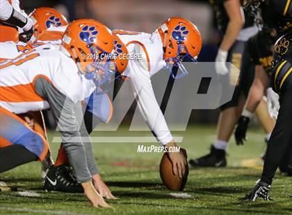Thumbnail 1 in Livonia vs. Honeoye Falls-Lima (Section 5 Class B Final) photogallery.