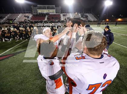 Thumbnail 1 in Livonia vs. Honeoye Falls-Lima (Section 5 Class B Final) photogallery.