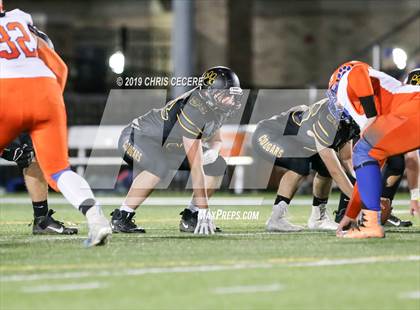 Thumbnail 3 in Livonia vs. Honeoye Falls-Lima (Section 5 Class B Final) photogallery.