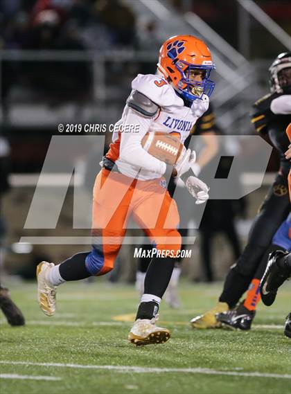 Thumbnail 1 in Livonia vs. Honeoye Falls-Lima (Section 5 Class B Final) photogallery.