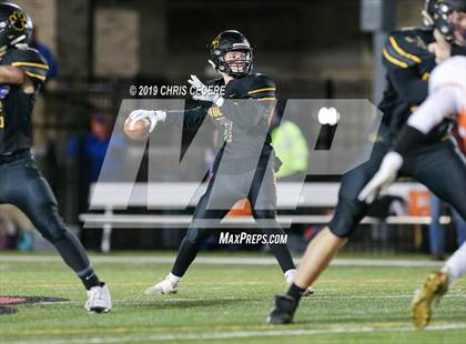 Thumbnail 2 in Livonia vs. Honeoye Falls-Lima (Section 5 Class B Final) photogallery.