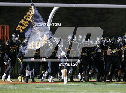 Thumbnail 2 in Livonia vs. Honeoye Falls-Lima (Section 5 Class B Final) photogallery.