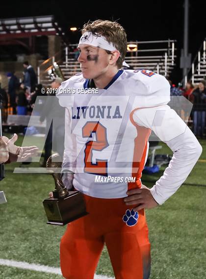 Thumbnail 2 in Livonia vs. Honeoye Falls-Lima (Section 5 Class B Final) photogallery.