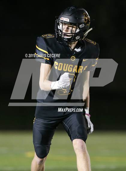 Thumbnail 3 in Livonia vs. Honeoye Falls-Lima (Section 5 Class B Final) photogallery.