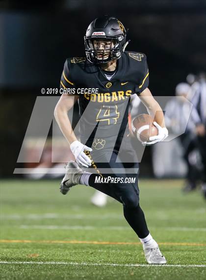 Thumbnail 1 in Livonia vs. Honeoye Falls-Lima (Section 5 Class B Final) photogallery.