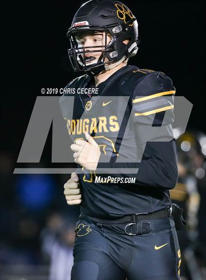 Thumbnail 1 in Livonia vs. Honeoye Falls-Lima (Section 5 Class B Final) photogallery.