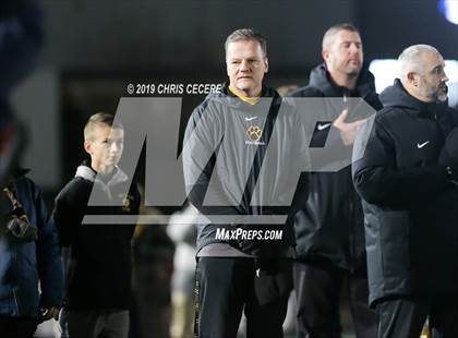 Thumbnail 2 in Livonia vs. Honeoye Falls-Lima (Section 5 Class B Final) photogallery.