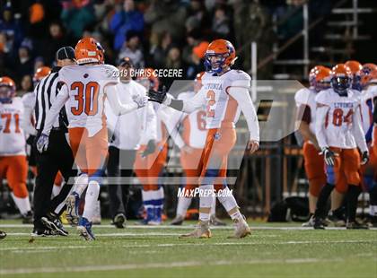 Thumbnail 3 in Livonia vs. Honeoye Falls-Lima (Section 5 Class B Final) photogallery.