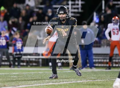 Thumbnail 3 in Livonia vs. Honeoye Falls-Lima (Section 5 Class B Final) photogallery.