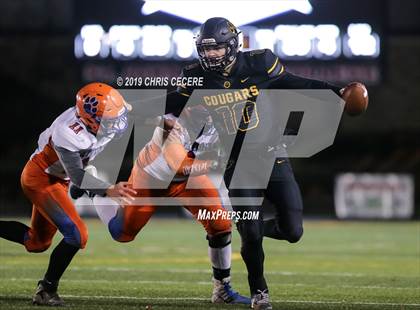 Thumbnail 1 in Livonia vs. Honeoye Falls-Lima (Section 5 Class B Final) photogallery.
