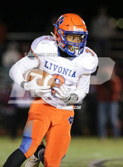 Thumbnail 1 in Livonia vs. Honeoye Falls-Lima (Section 5 Class B Final) photogallery.