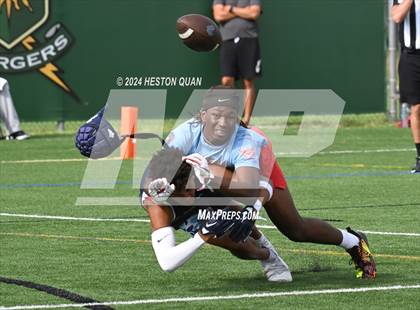 Thumbnail 3 in Los Alamitos vs. St. John Bosco (Battle At The Beach) photogallery.
