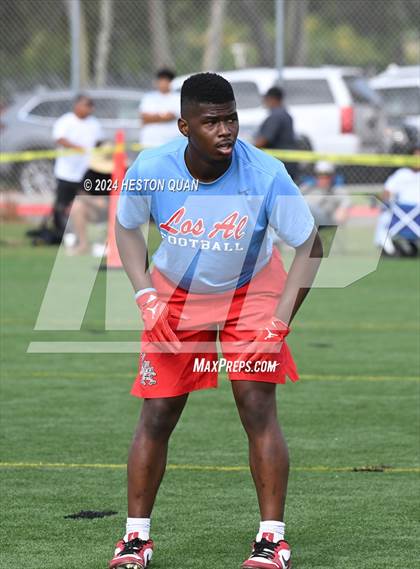 Thumbnail 2 in Los Alamitos vs. St. John Bosco (Battle At The Beach) photogallery.