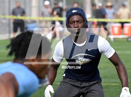 Thumbnail 2 in Los Alamitos vs. St. John Bosco (Battle At The Beach) photogallery.