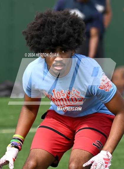 Thumbnail 2 in Los Alamitos vs. St. John Bosco (Battle At The Beach) photogallery.