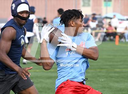 Thumbnail 3 in Los Alamitos vs. St. John Bosco (Battle At The Beach) photogallery.
