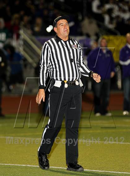 Thumbnail 3 in Valencia vs. Paso Robles (CIF SS Playoffs) photogallery.