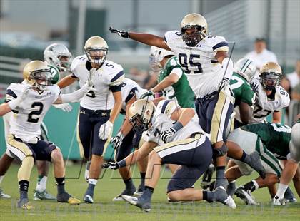 Thumbnail 1 in Mullen @ De La Salle photogallery.