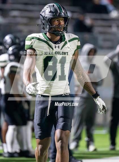 Thumbnail 3 in Iowa Colony vs. Randle (UIL 5A D2 Football Quaterfinal) photogallery.