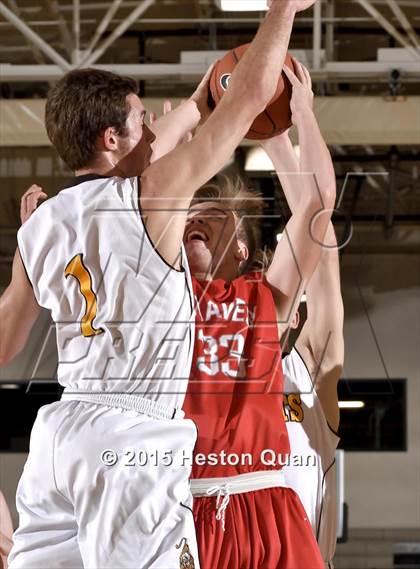 Thumbnail 2 in El Camino vs. Bountiful (MaxPreps Holiday Classic) photogallery.