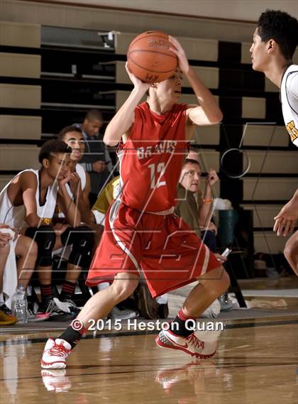 Thumbnail 3 in El Camino vs. Bountiful (MaxPreps Holiday Classic) photogallery.