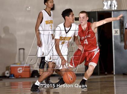 Thumbnail 1 in El Camino vs. Bountiful (MaxPreps Holiday Classic) photogallery.