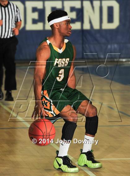Thumbnail 1 in Foss @ Downey (MaxPreps Holiday Classic) photogallery.