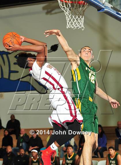 Thumbnail 1 in Foss @ Downey (MaxPreps Holiday Classic) photogallery.