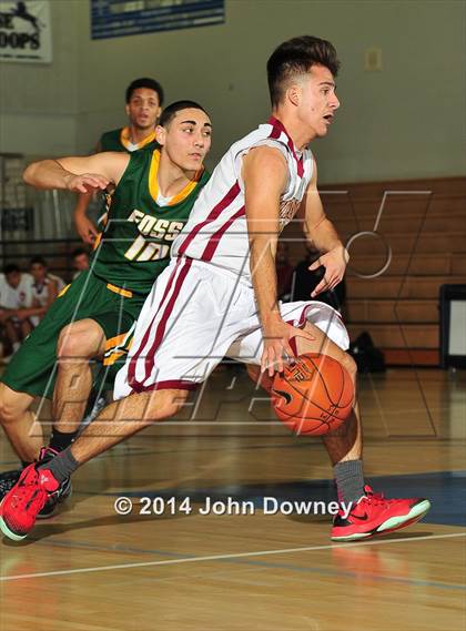 Thumbnail 1 in Foss @ Downey (MaxPreps Holiday Classic) photogallery.