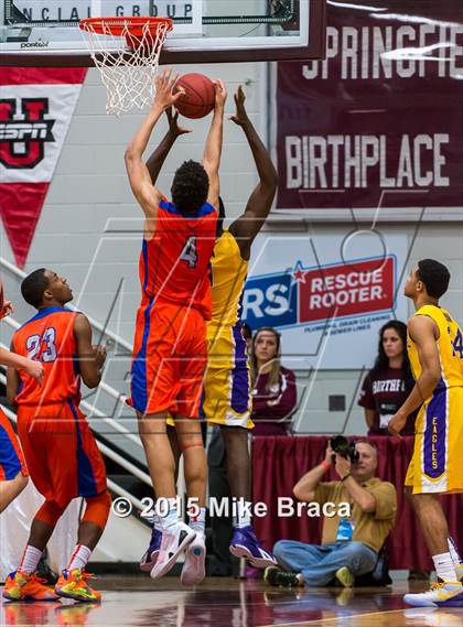 Thumbnail 2 in Bishop Gorman vs. Montverde Academy (Spalding HoopHall Classic) photogallery.
