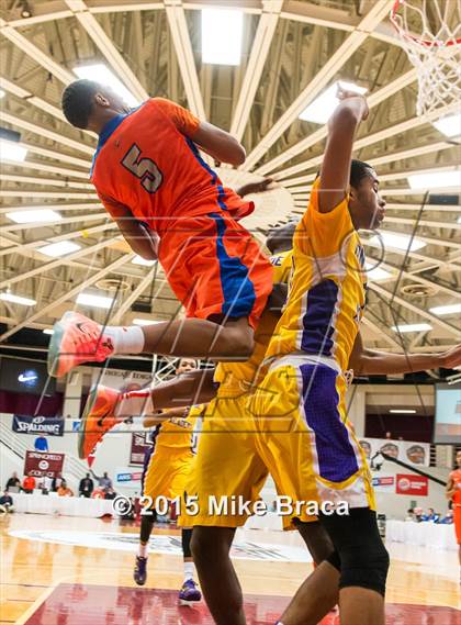 Thumbnail 2 in Bishop Gorman vs. Montverde Academy (Spalding HoopHall Classic) photogallery.