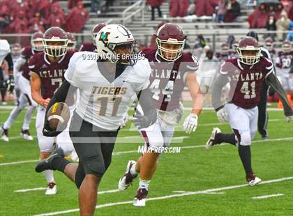 Thumbnail 1 in Atlanta vs. Malakoff (UIL 3A Regional Playoff) photogallery.