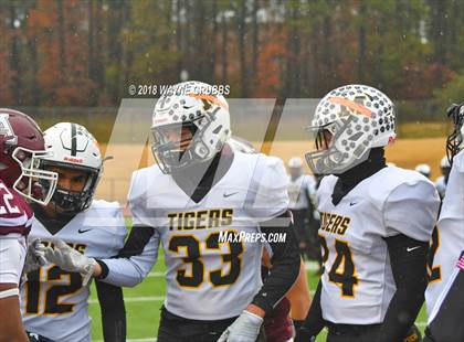 Thumbnail 1 in Atlanta vs. Malakoff (UIL 3A Regional Playoff) photogallery.
