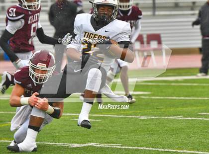 Thumbnail 2 in Atlanta vs. Malakoff (UIL 3A Regional Playoff) photogallery.