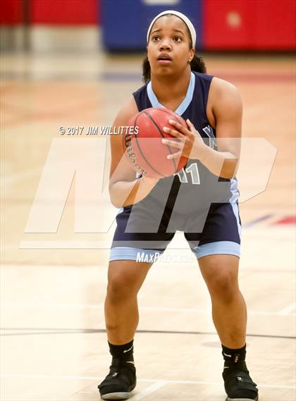 Thumbnail 3 in Fairfax vs.  Williams Field (Lady Titan Winter Hoops Classic) photogallery.