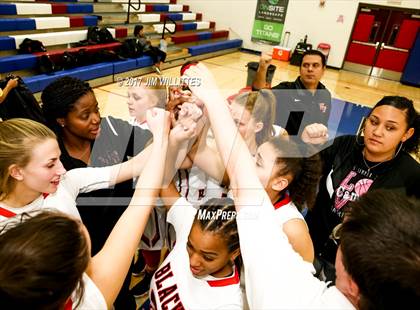 Thumbnail 3 in Fairfax vs.  Williams Field (Lady Titan Winter Hoops Classic) photogallery.