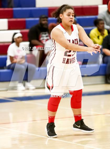 Thumbnail 3 in Fairfax vs.  Williams Field (Lady Titan Winter Hoops Classic) photogallery.