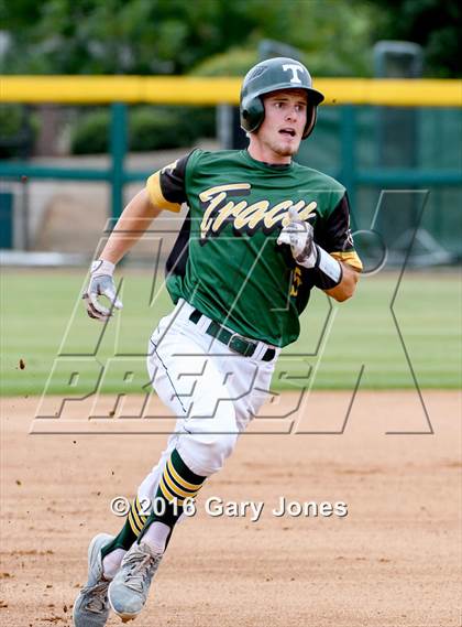 Thumbnail 1 in Elk Grove vs. Tracy (CIF SJS D1 Final - Game 3) photogallery.